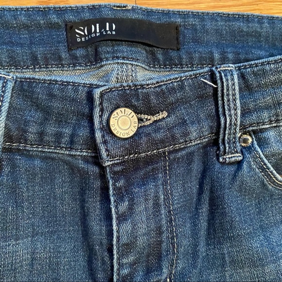 SOLO Design Lab Distressed Jeans - Picture 13 of 16